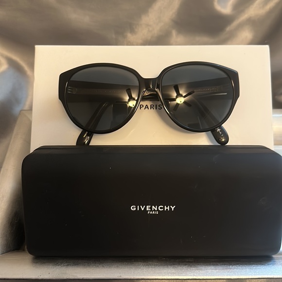 Givenchy Sunglasses. Authentic. Case. Box. Cloth main image 9